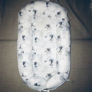 Deluxe Dock A Tot Mrs. Mighetto Pre Loved With Bag